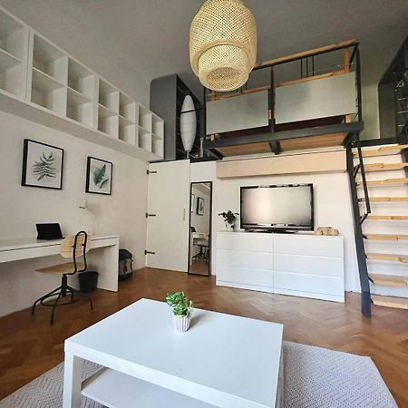 Netradicny Apartman V Centre براتسيلافا المظهر الخارجي الصورة